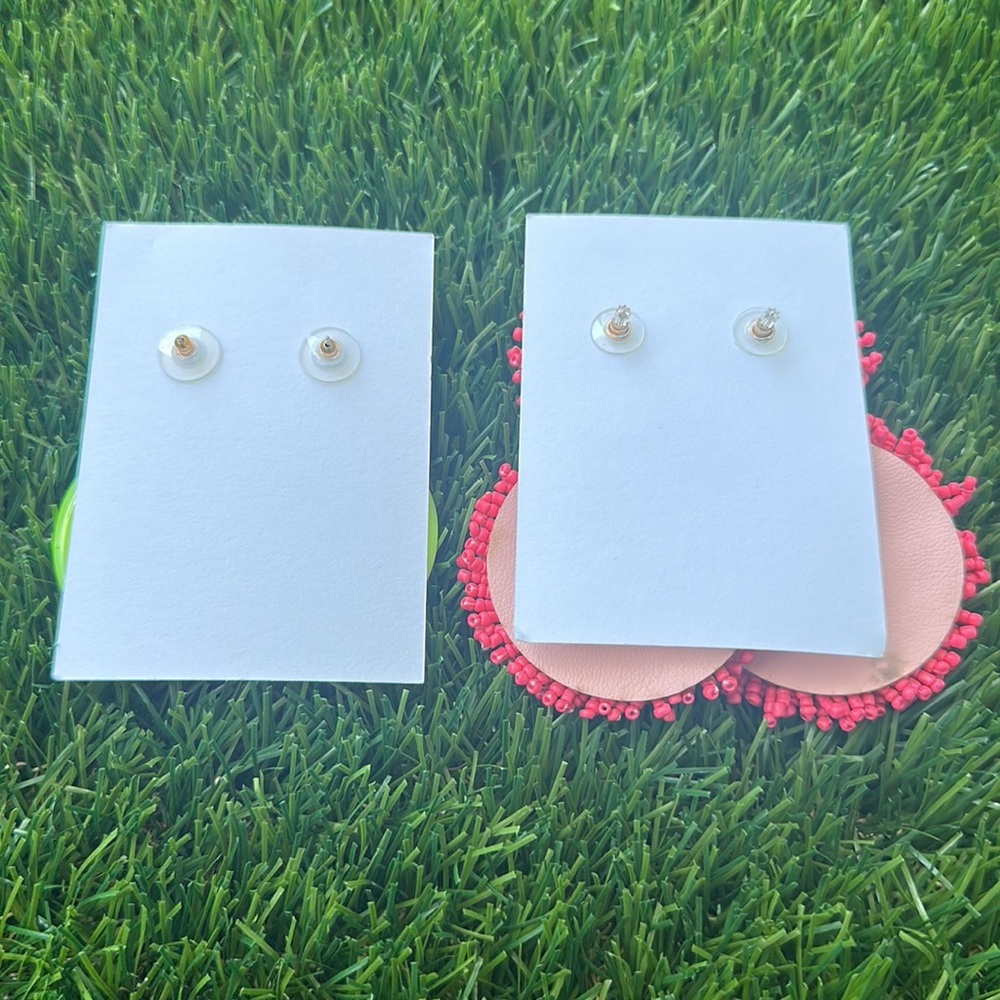 Fun and bright earrings - Picture 2 of 2